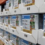 L'enquête de la Comco porte notamment sur des accessoires pour imprimantes et du matériel de bureau. (archive)